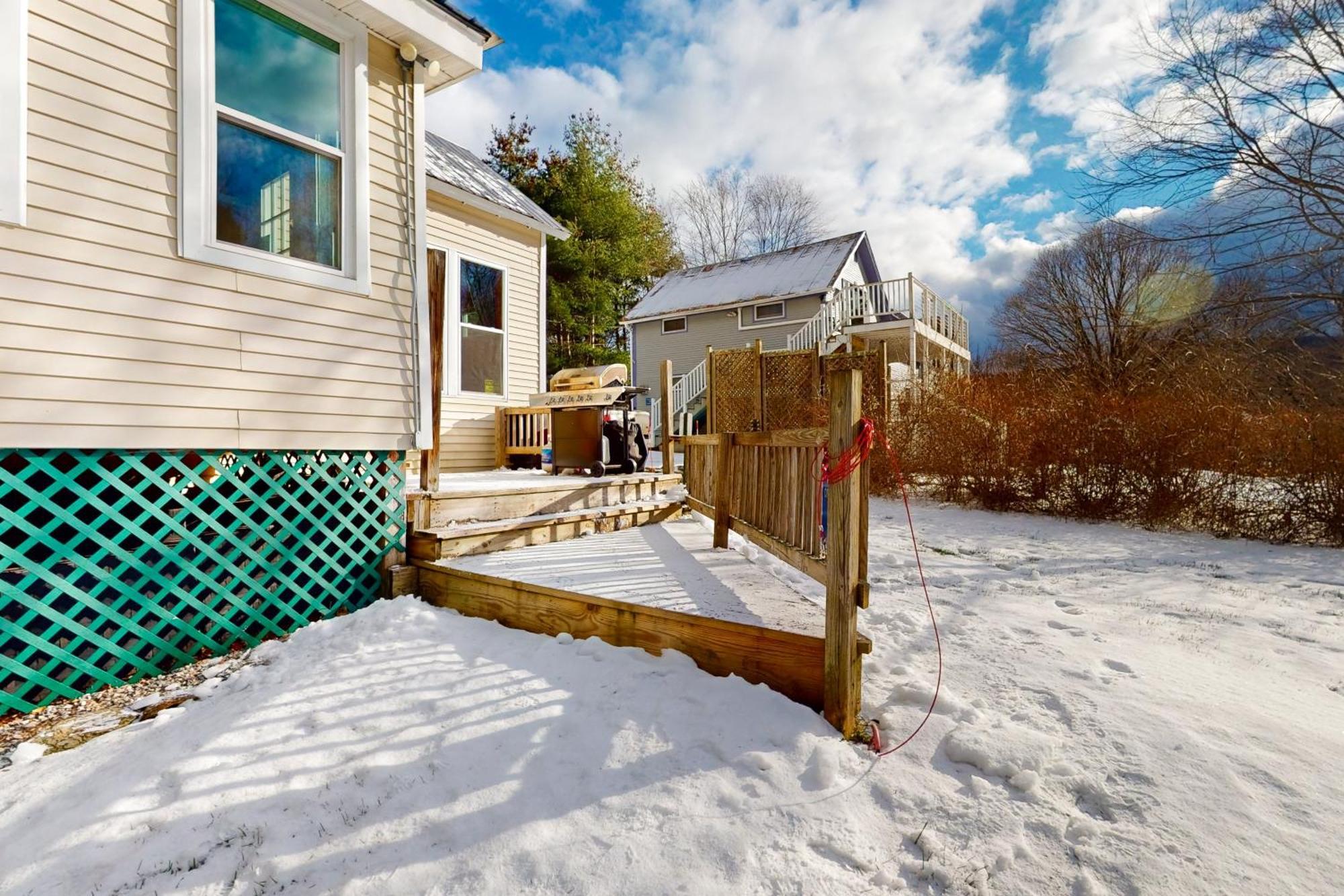 Jay Peak Getaway On Trout River Montgomery Exterior photo